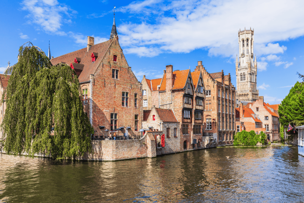 16 Unique Things To Do on Your Day Trip to Bruges!