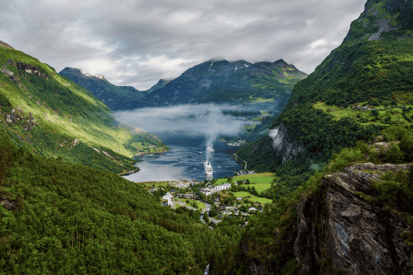best way to see geirangerfjord
