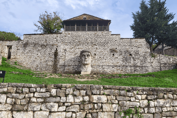 berat castle guide