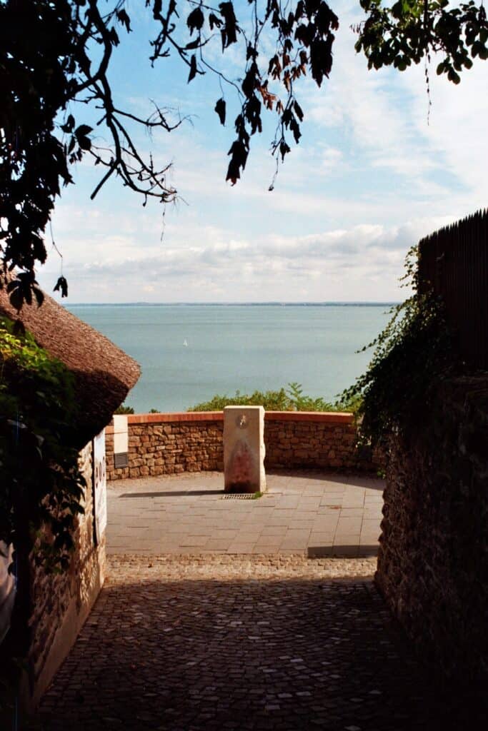 things to do in tihany