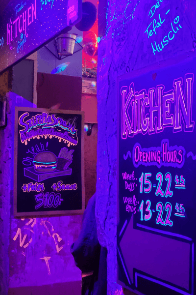 ruin bars in budapest