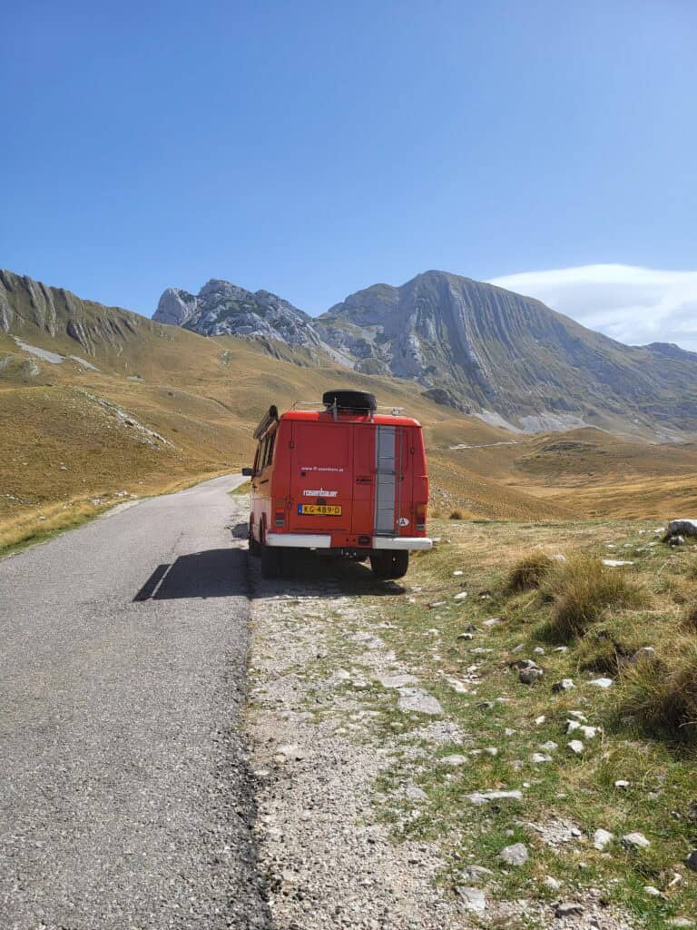 driving in montenegro