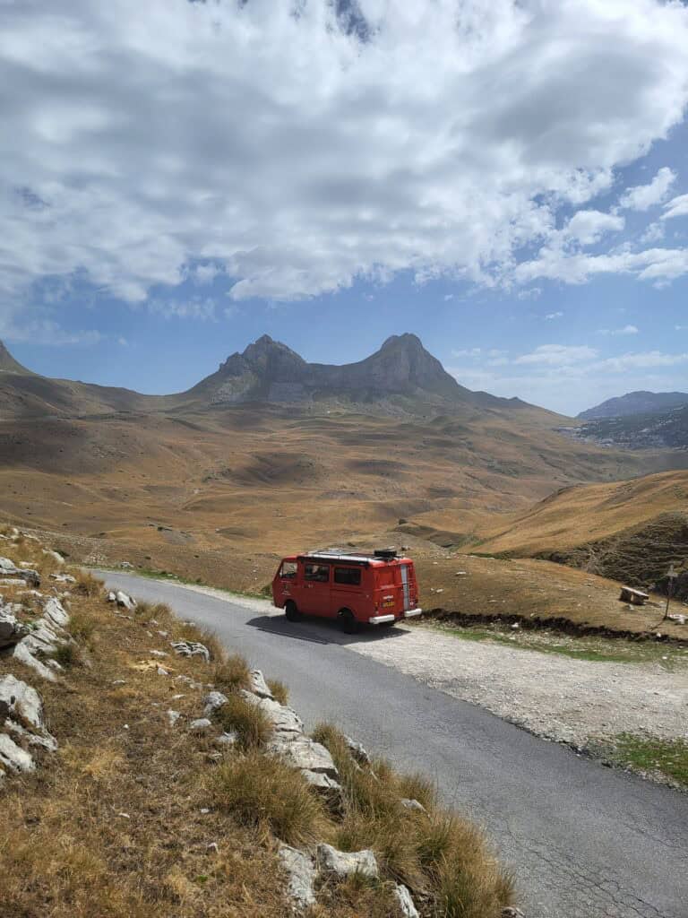 travel guide camper