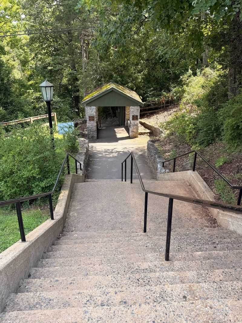 137 Steps Down, a Creekside Stroll, and a Waterfall Finale 137 Steps Down, a Creekside Stroll, and a Waterfall Finale