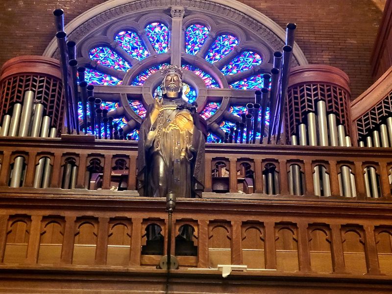 A 1927 Organ and a Motto Worth Smiling About