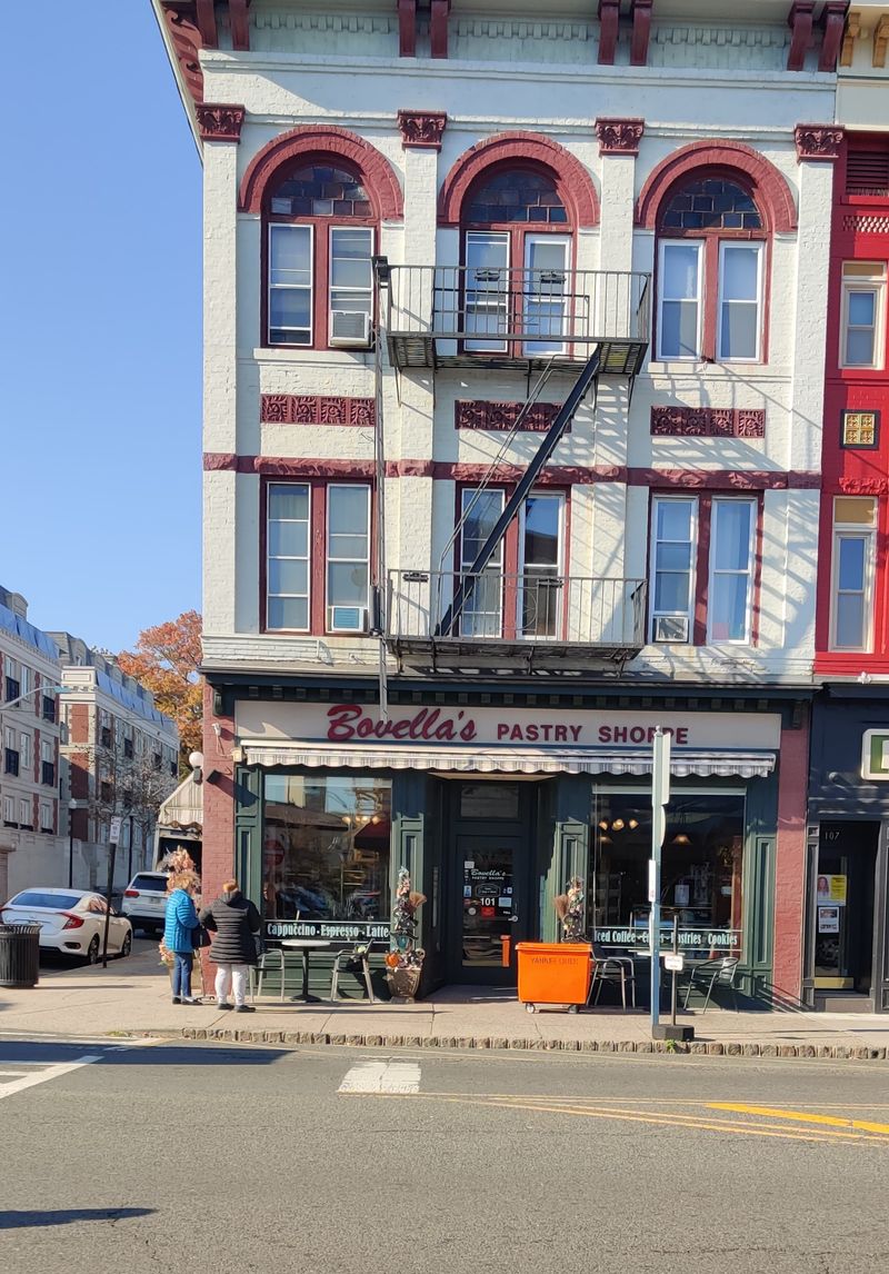 A Corner Bakeshop Worth Parking Twice For