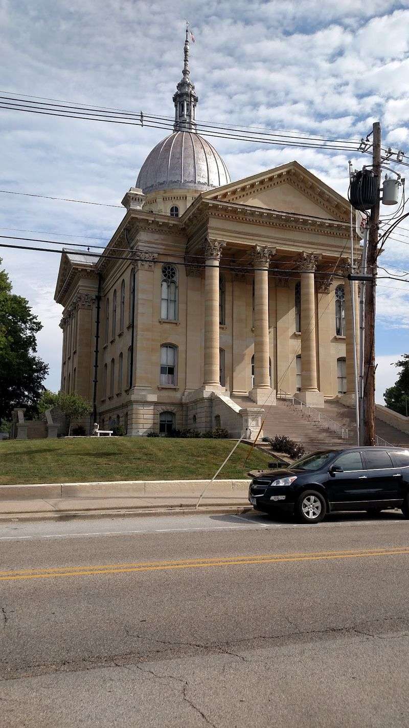 A County Seat in the Heart of Macoupin County A County Seat in the Heart of Macoupin County