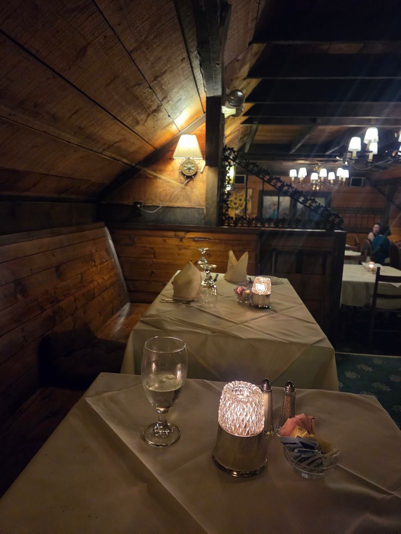 A Dining Room That Feels Like Grandma Lives in the Alps A Dining Room That Feels Like Grandma Lives in the Alps