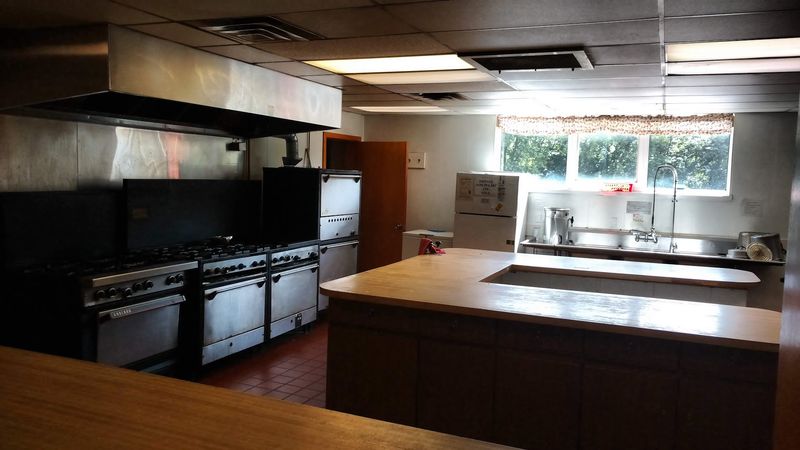 A Full Kitchen That Makes Party Planners Grin