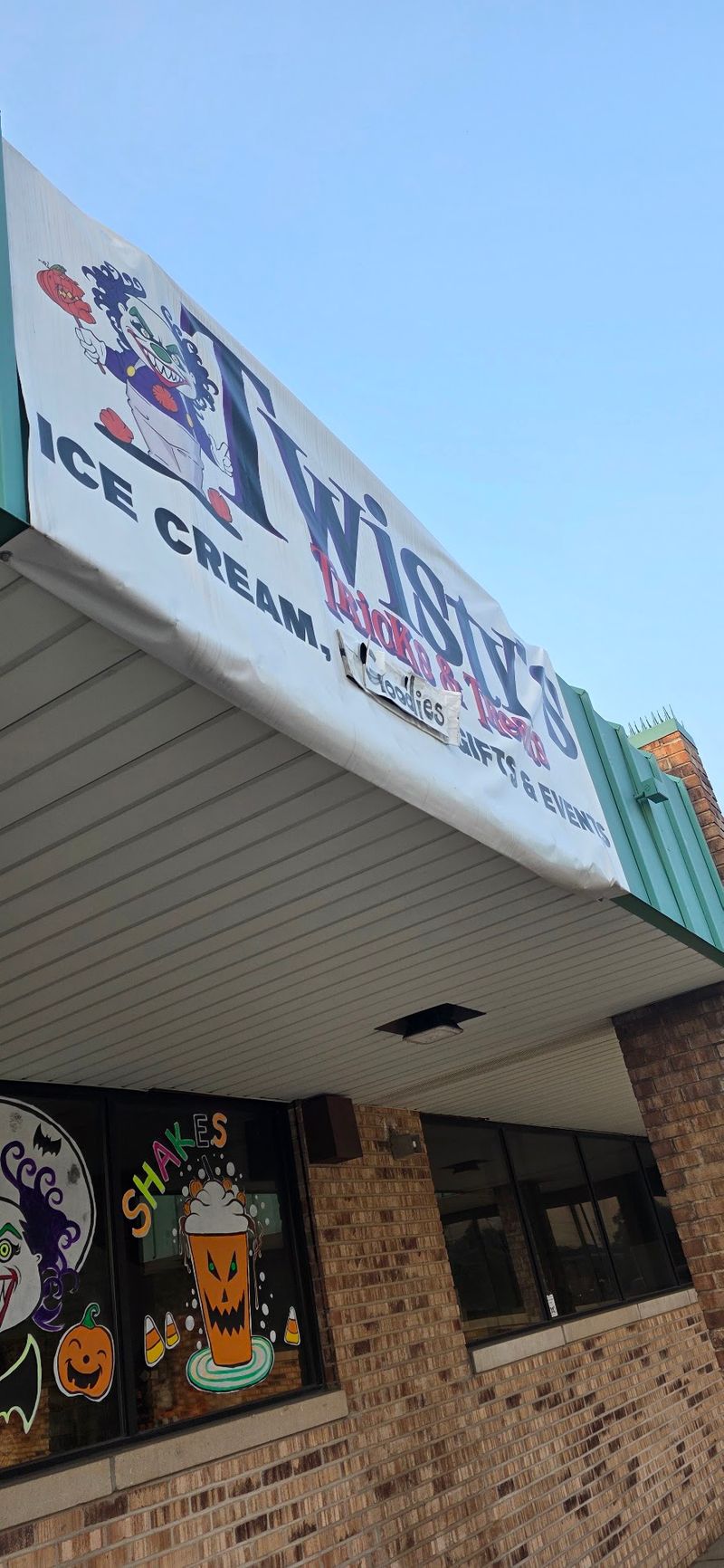 A Horror-Loving Owner Turned A Passion Into A Neighborhood Treat