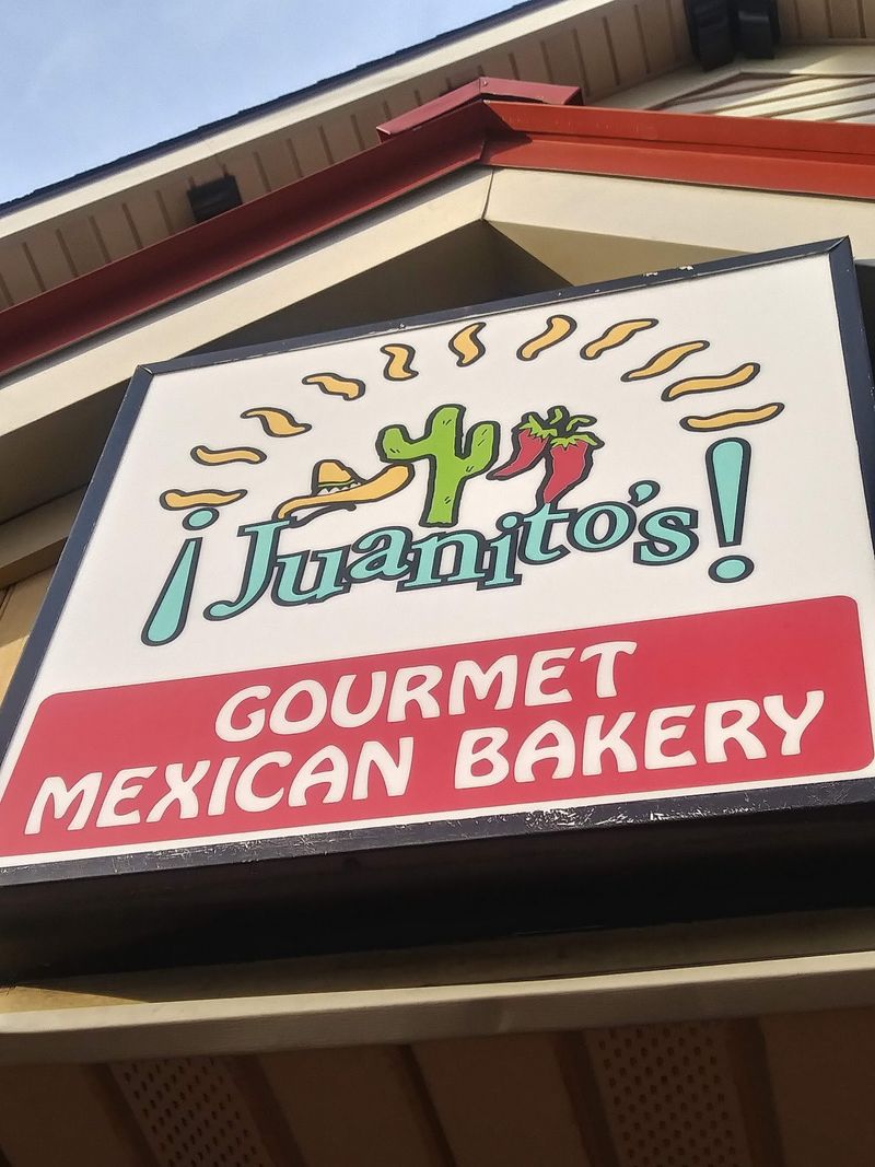A Pocket-Size Mexican Bakery That Packs A Whole Menu Inside A Pocket-Size Mexican Bakery That Packs A Whole Menu Inside