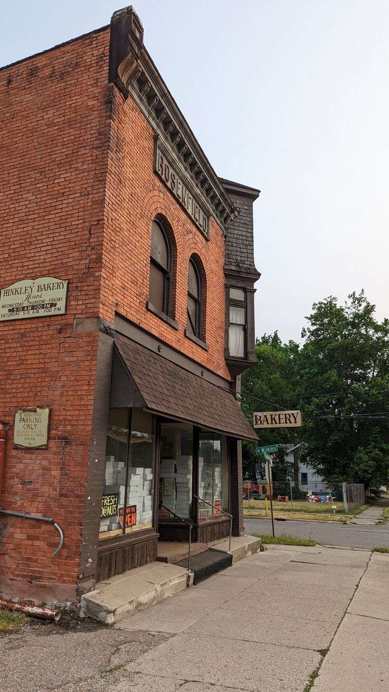 A South Side Donut Shop That Started Frying In 1913