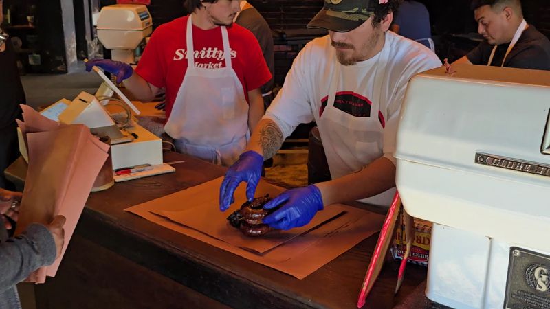 A Two-Room Ordering Ritual A Two-Room Ordering Ritual