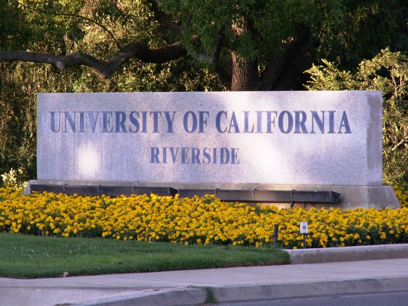 A UC Campus Hiding in Plain Sight Off the 60 A UC Campus Hiding in Plain Sight Off the 60