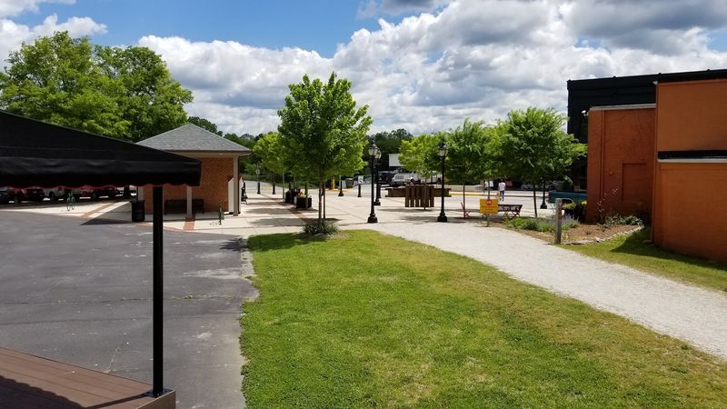 A Visitor Center Steps Away From the Big Crossing