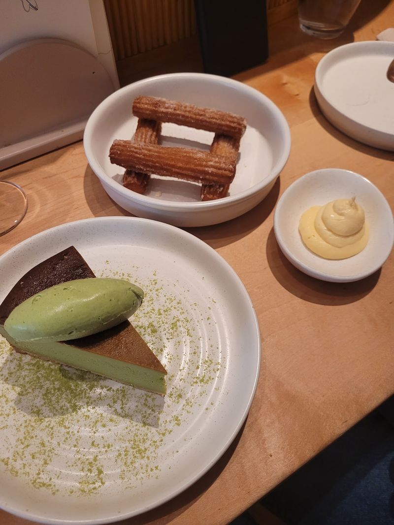 A Worry-Free Meal Worth Crossing Town For