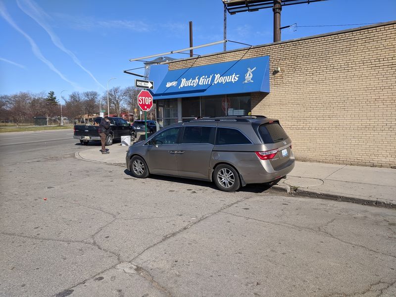 Cash, Timing And Parking Tips Before You Roll Up