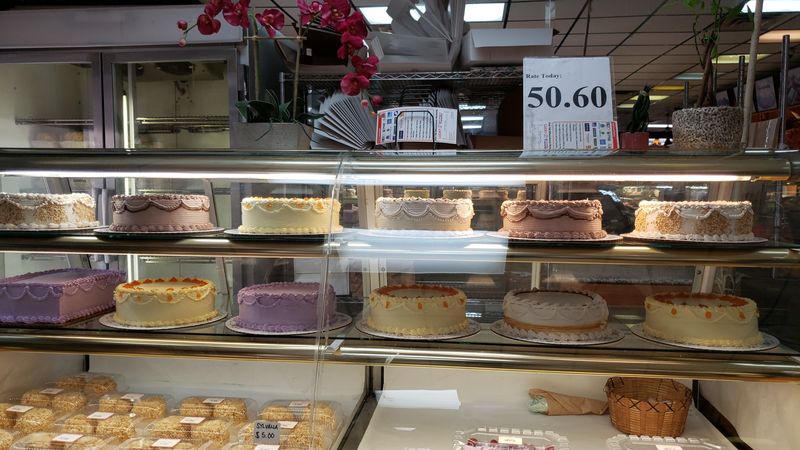 Celebration Cakes That Go Way Beyond Vanilla Celebration Cakes That Go Way Beyond Vanilla