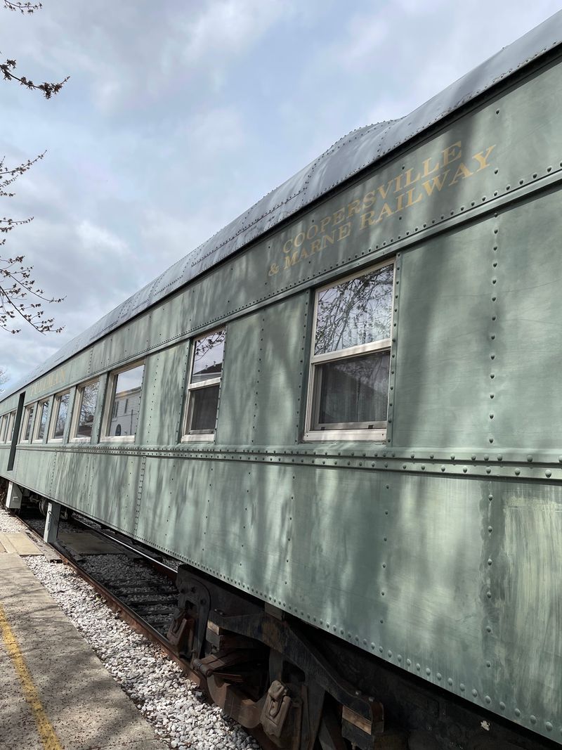 Century-Old Coaches With Surprisingly Modern Comforts Century-Old Coaches With Surprisingly Modern Comforts