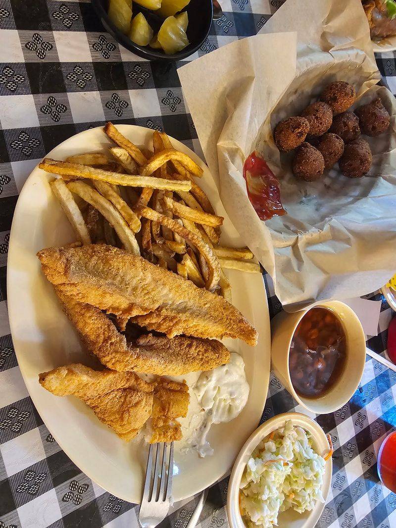 Corbett's Catfish & More, Avinger, TX