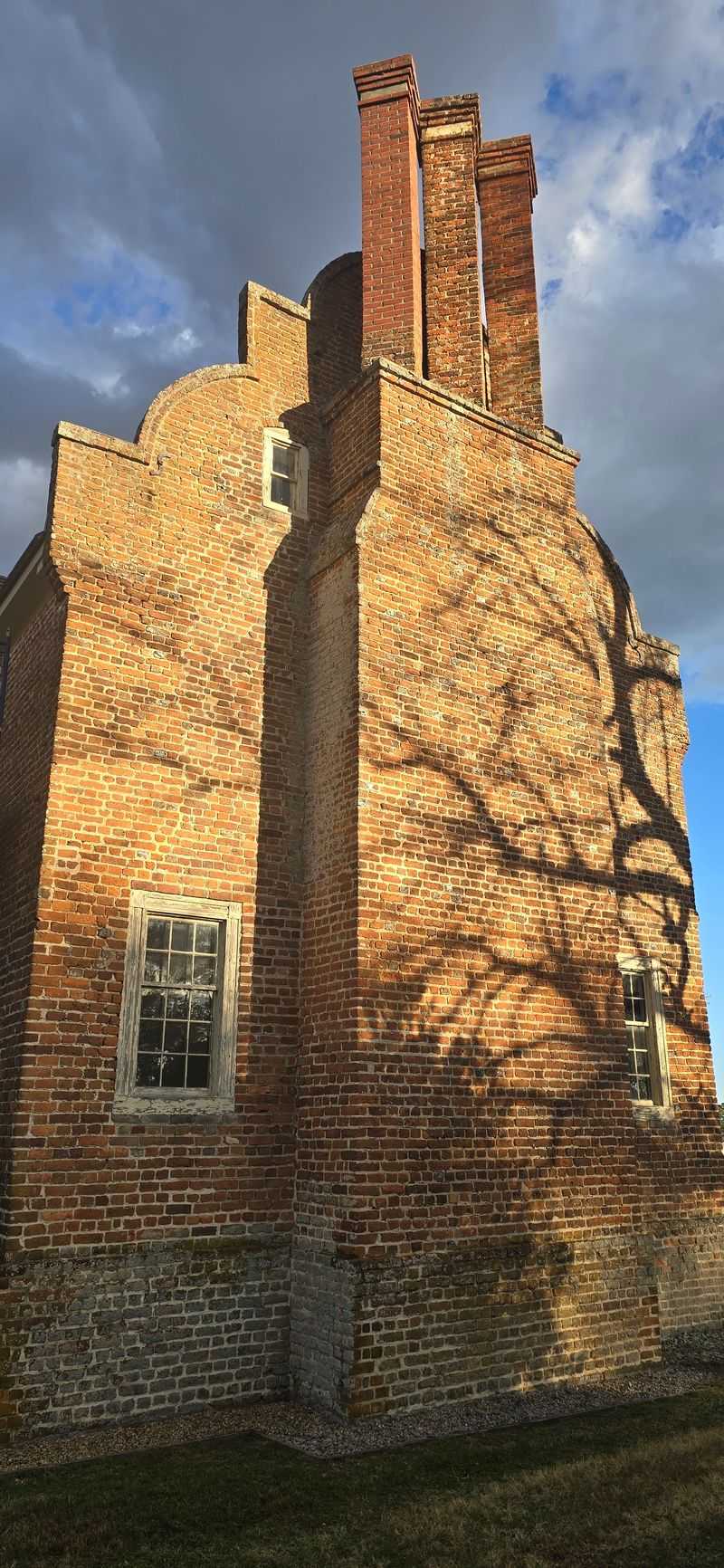 Curvy Gables and Chimneys That Refuse to Stand in a Line
