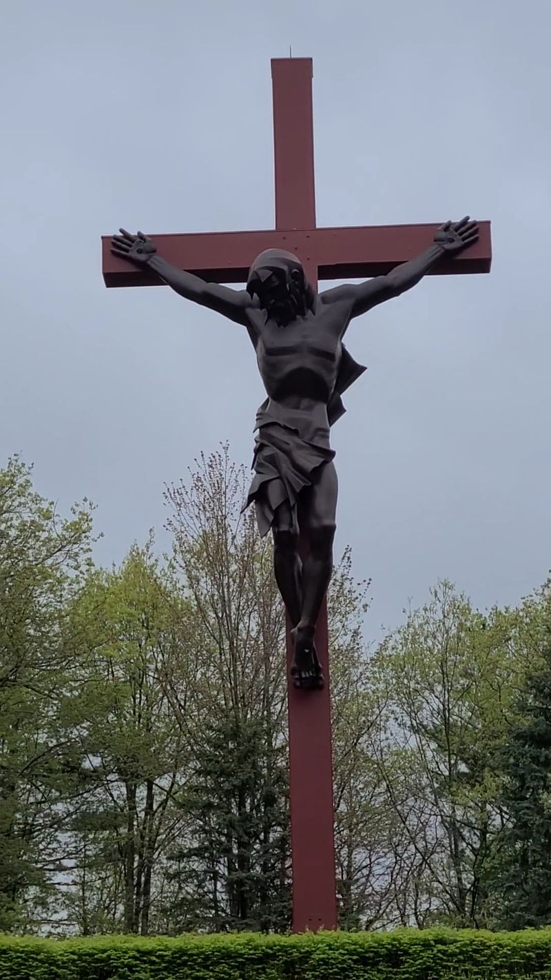 Fifty-Five Feet Of Redwood And Seven Tons Of Bronze