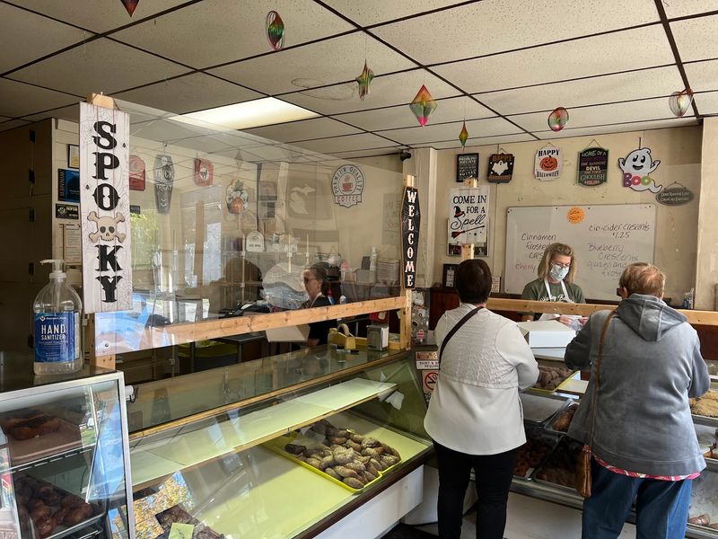 Four Generations Of Hinkleys Behind The Counter