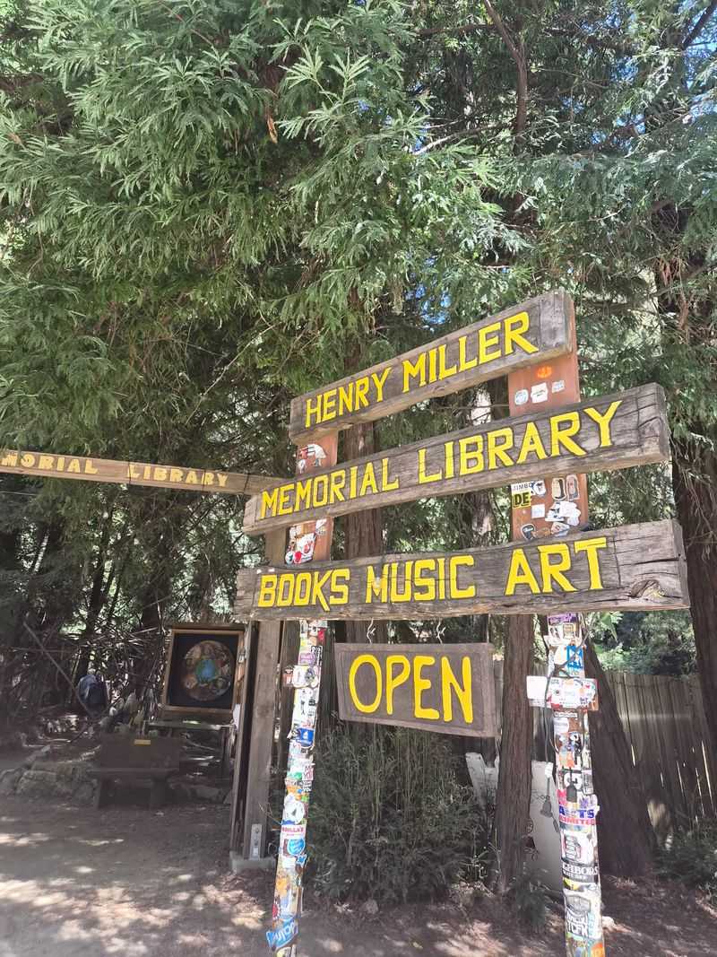 Free Spirits, Slow Browsers, And Curious Road-Trippers Fit Right In