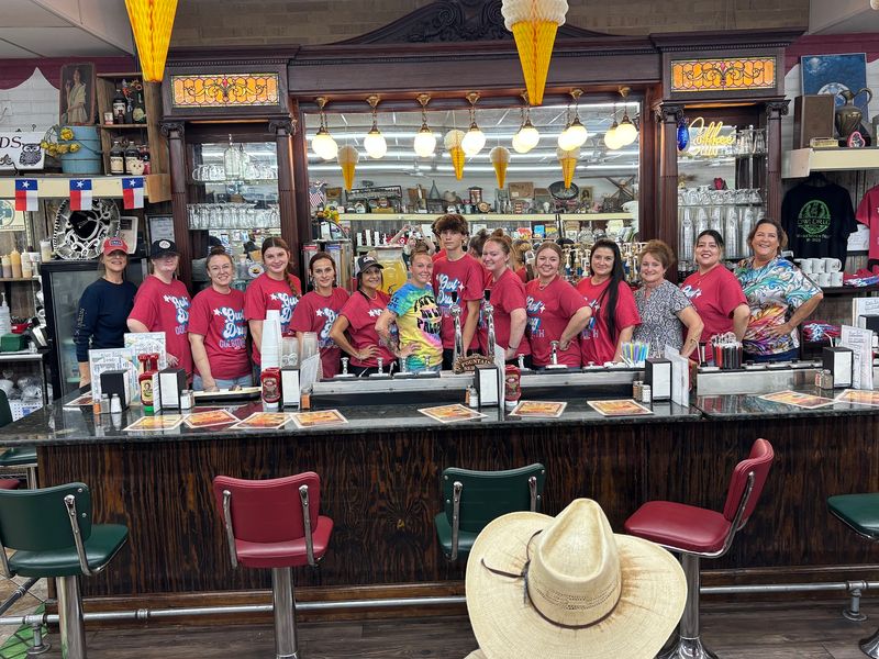Friendly Faces Behind the Counter Friendly Faces Behind the Counter