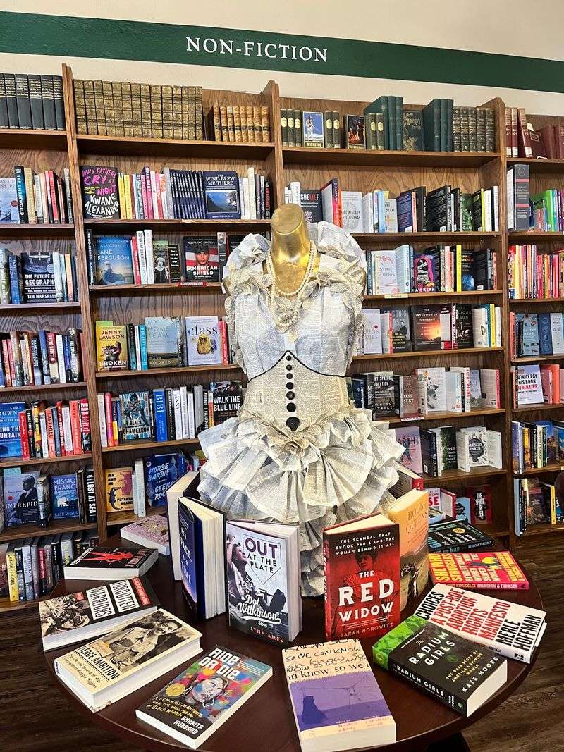 Front Street Books, Alpine, TX