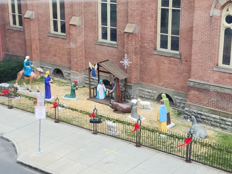Hours, Parking, And Finding Your Way On Monroe Street