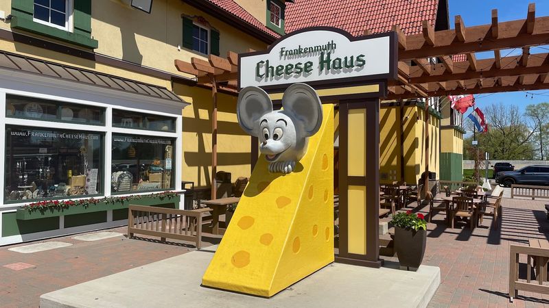 Klaus The Giant Mouse Has Been Posing For Photos Since 1970 Klaus The Giant Mouse Has Been Posing For Photos Since 1970