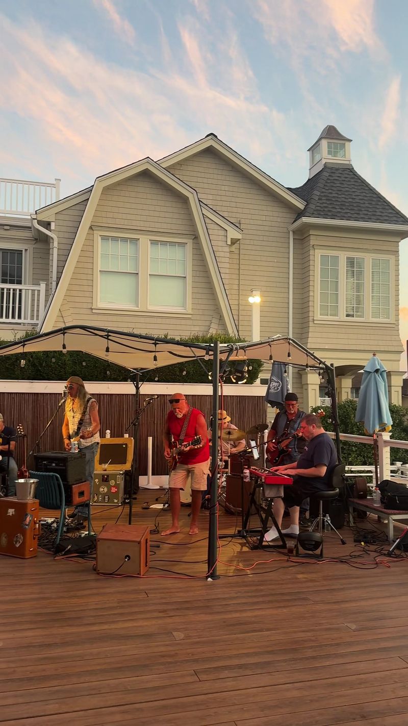 Live Bands Turn The Beach Into A Concert Lawn