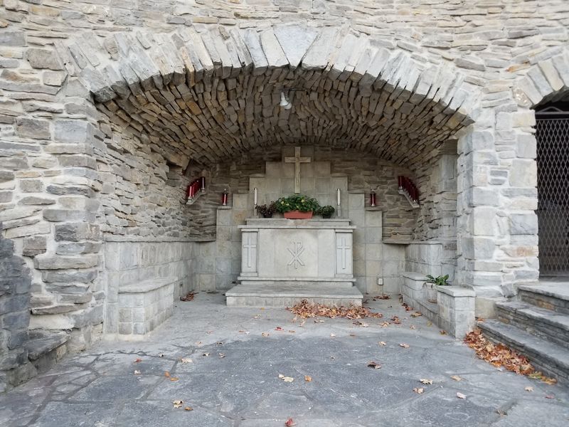 Mass On Feast Days Brings The Shrine To Life Mass On Feast Days Brings The Shrine To Life
