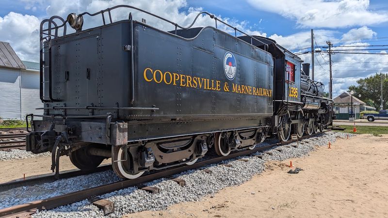Meet The 125-Ton Workhorse Up Front Meet The 125-Ton Workhorse Up Front