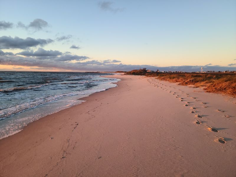 Quiet Beaches, Big Sunsets, and Birds Everywhere Quiet Beaches, Big Sunsets, and Birds Everywhere