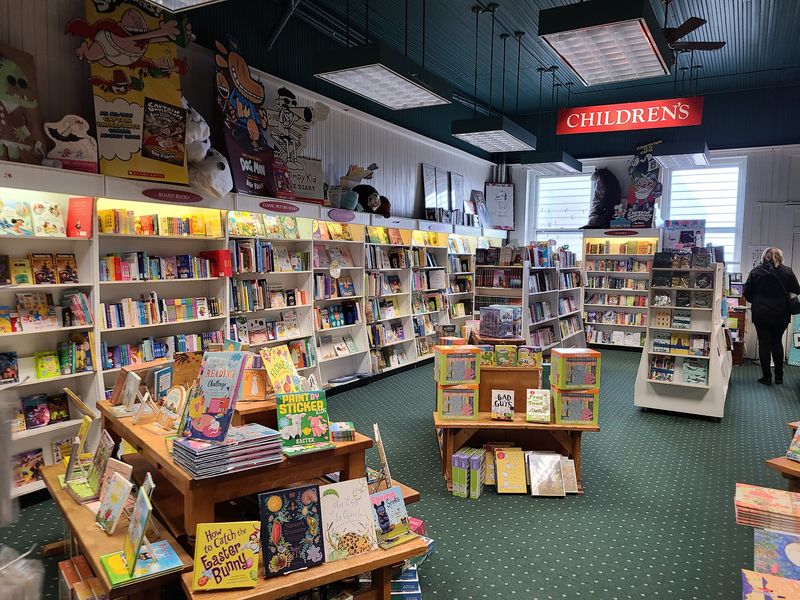 Room To Roam For Young Readers Room To Roam For Young Readers