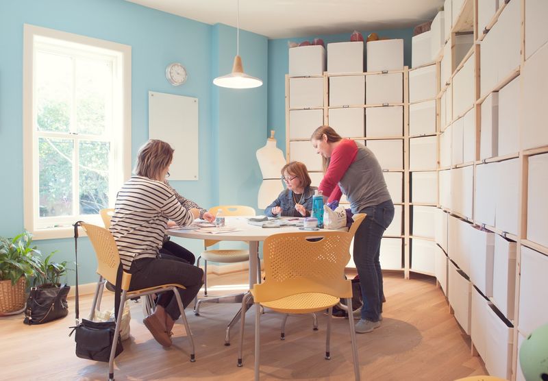 Stuck On A Project? The Knit Help Bar And Classes Have Your Back Stuck On A Project? The Knit Help Bar And Classes Have Your Back