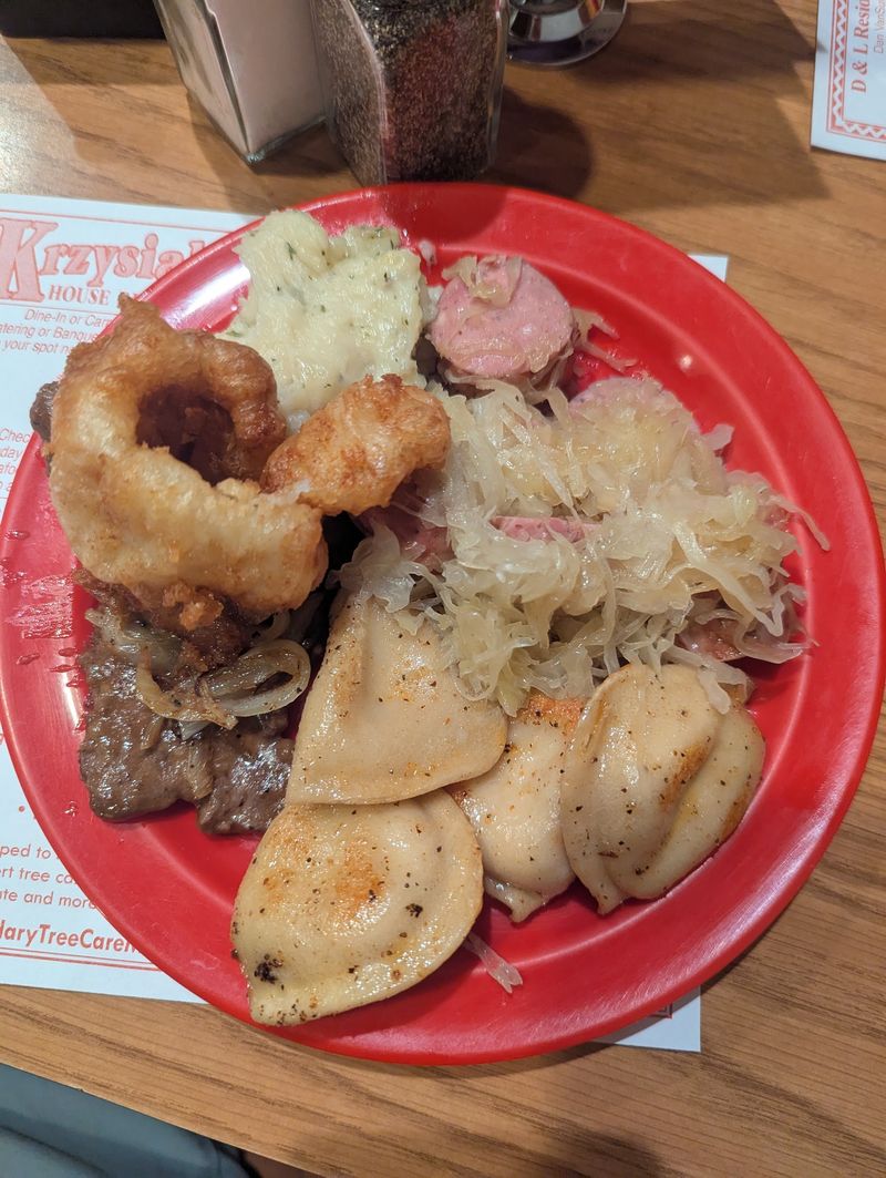 The Buffet Line That Refuses To Pick Just One Cuisine The Buffet Line That Refuses To Pick Just One Cuisine