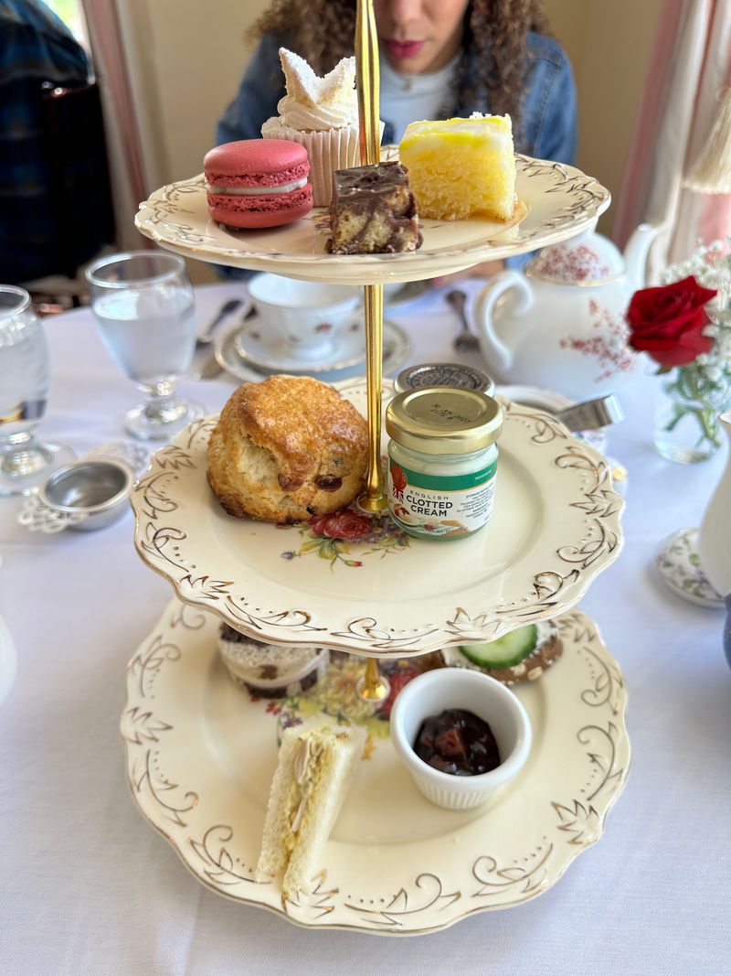 The Scones Steal Every Scene They Appear In The Scones Steal Every Scene They Appear In