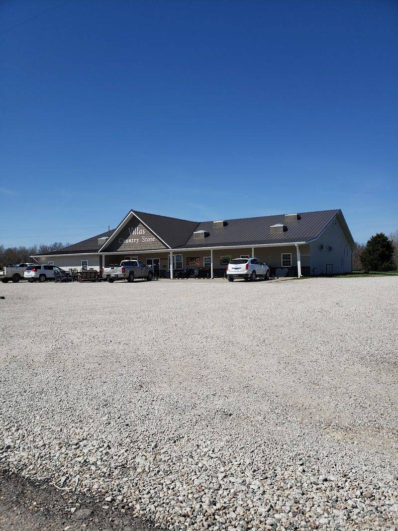 Villas Country Store, Flat Rock, IL