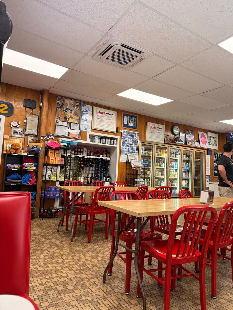 Vintage Photos, Breakfast Regulars, and a Few Proposals