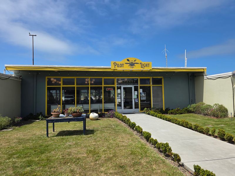 Why This Runway Cafe Earns A Spot On Your Day-Trip List Why This Runway Cafe Earns A Spot On Your Day-Trip List