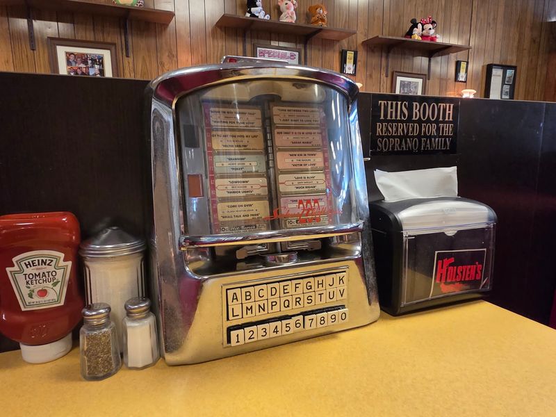 You Can Actually Sit In Tony Soprano's Booth You Can Actually Sit In Tony Soprano's Booth