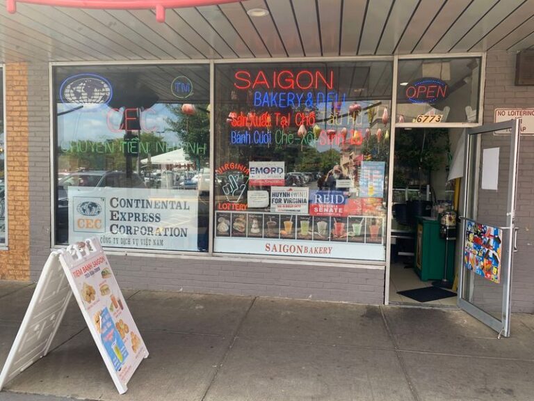 This Unassuming Virginia Strip-Mall Counter Bakes Bánh Mì So Good Locals Line Up Out the Door