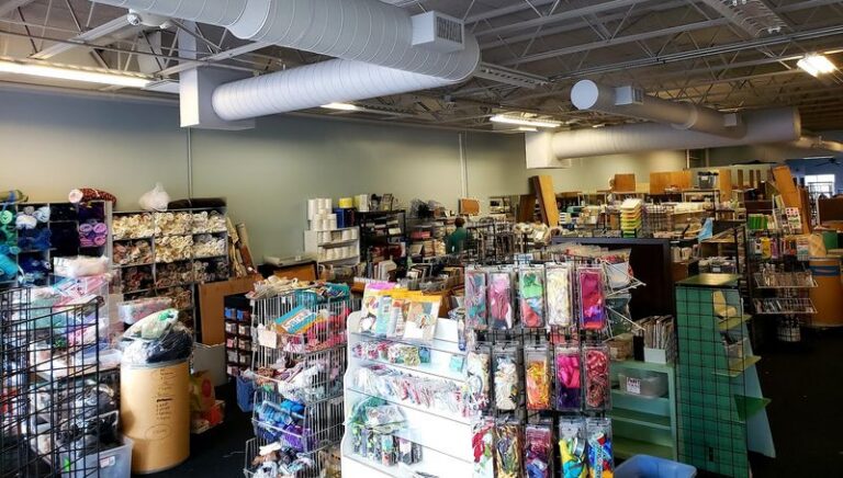 This Michigan Art Store Sells Donated Craft Supplies, So Every Visit Becomes A Treasure Hunt