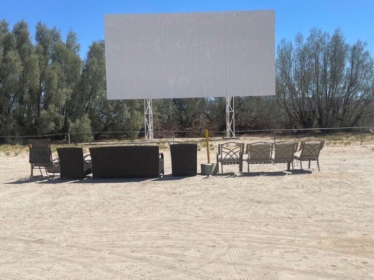 This Old-School California Drive-In Still Shows New Movies Under The Stars For About $10