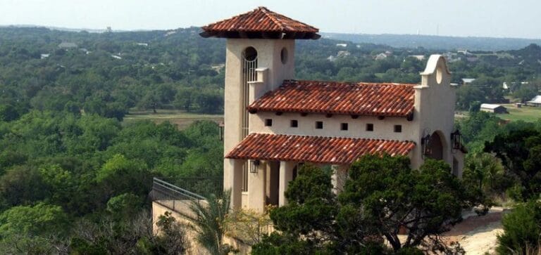 Few Texans Realize This Hill Country Chapel Lets You Get Married for Free