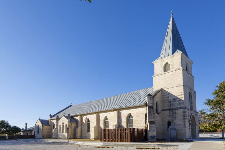 These 12 Small-Town Texas Churches Are Worth Hitting The Brakes For On Your Next Back-Road Drive