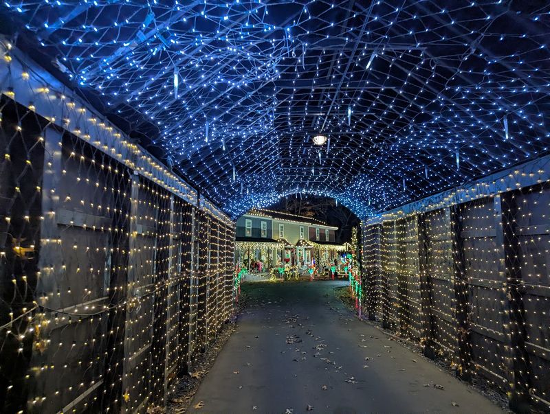 8 New Jersey Christmas Light Displays You Actually Walk Through Instead Of Driving Past